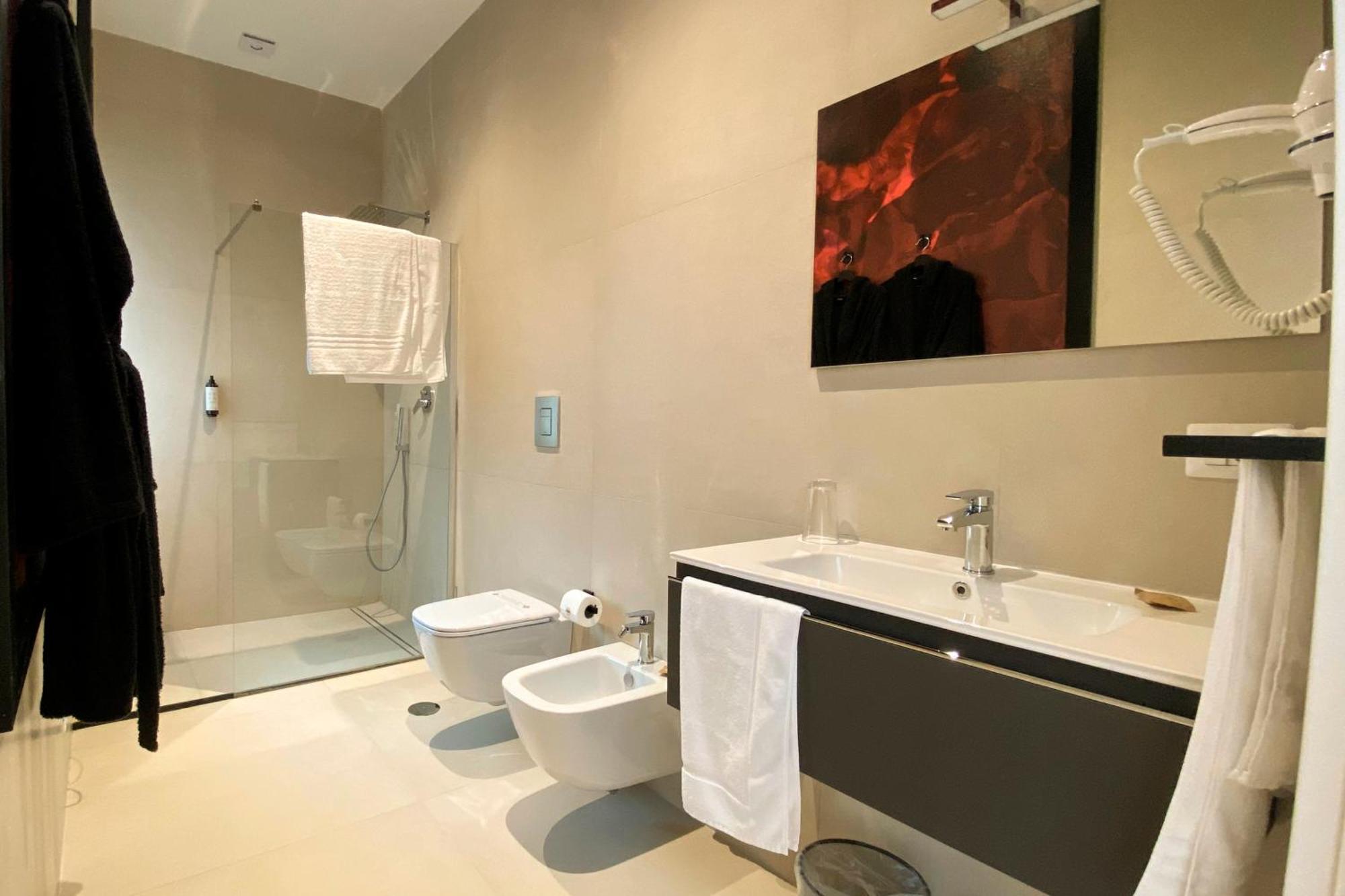 Monumental Luxury Rooms Caserta Exterior foto